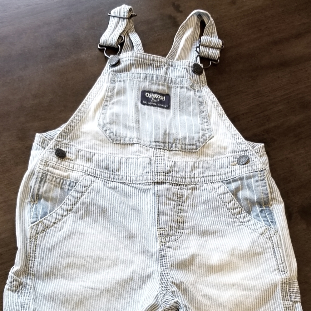 OshKosh bib shorts